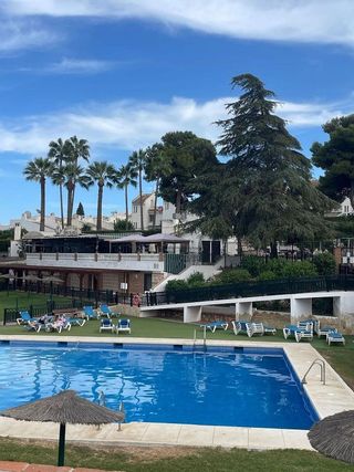 Casa adosada en venta en El Faro de Calaburra - Chaparral en Mijas
