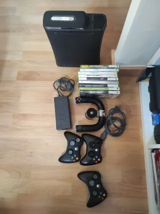 Xbox 360 Negra + Accesorios y Juegos