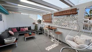 Ático en venta en Nueva Andalucía centro en Marbella