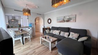 Ático en venta en Nueva Andalucía centro en Marbella
