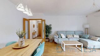Piso en venta en Centre - Eixample – Can Llobet – Can Serra en Barbera del Vallès