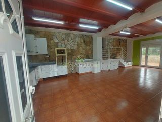 Chalet en venta en Castellví de Rosanes