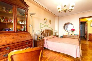 Piso en venta en Zona Teatro Campoamor en Oviedo