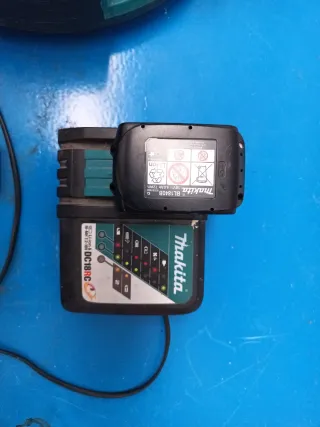 Robot Aspirador Makita Industrial