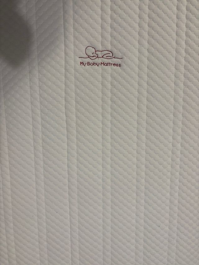 Colchón 140x70x12 + ropa de cama