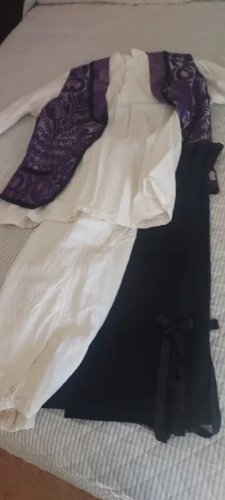 Traje Baturro Morado y Blanco