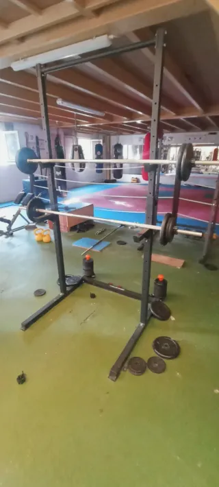 Rack de entrenamiento y musculacion multifunción