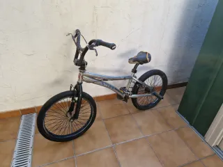 Bicicleta BMX Monty Free 301