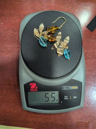 Pendientes largos oro y piedras