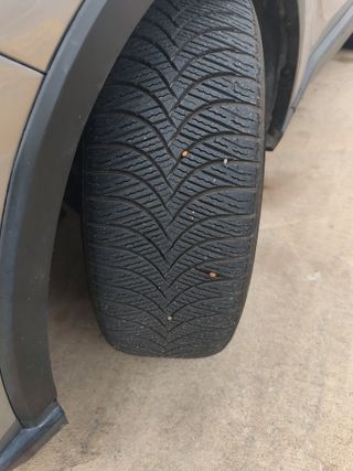 Neumáticos 225/55 R18 Seminuevos mixtos goodriver 