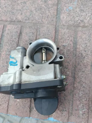 Recambios de aceleración Nissan micra k12 