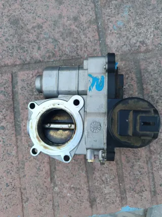 Recambios de aceleración Nissan micra k12 