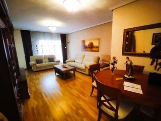 Piso en venta en Universidad - Los Lirios en Logroño