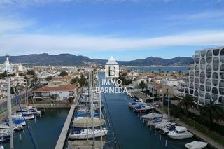 Piso en venta en Empuriabrava en Castelló d´Empúries