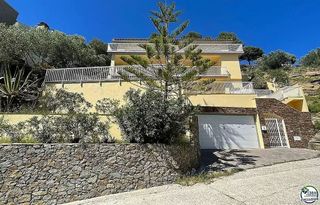 Chalet en venta en Els Grecs - Mas Oliva en Roses