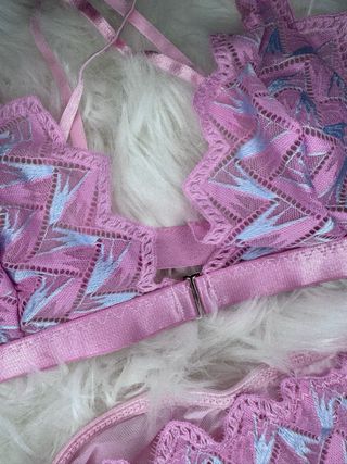 Conjunto lencería rosa talla M