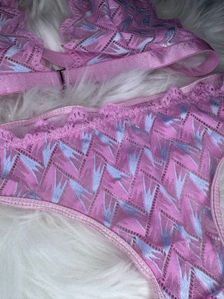 Conjunto lencería rosa talla M