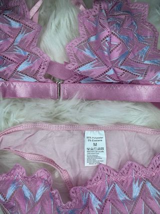 Conjunto lencería rosa talla M