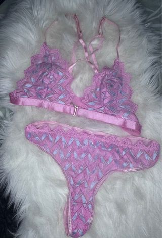 Conjunto lencería rosa talla M
