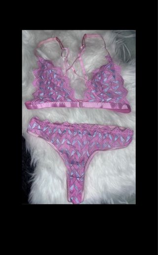 Conjunto lencería rosa talla M