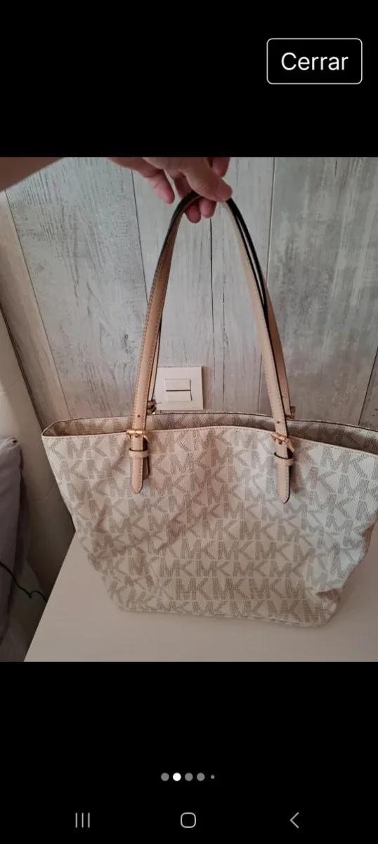 Bolso Michael Kors Beige y Dorado