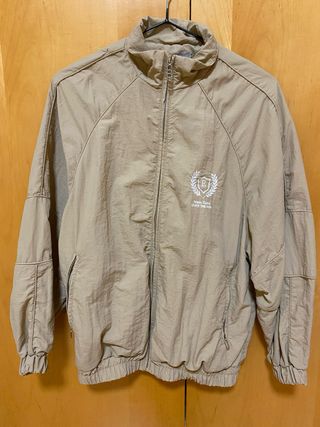 Cortavientos Bershka Beige