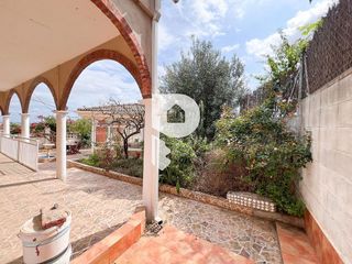 Chalet en venta en Marianao en Sant Boi de Llobregat