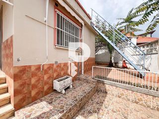 Chalet en venta en Marianao en Sant Boi de Llobregat