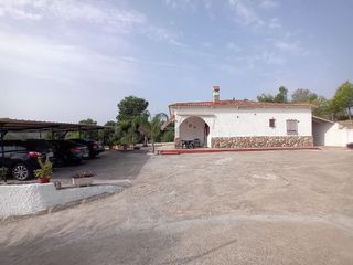 Chalet en venta en Monserrat