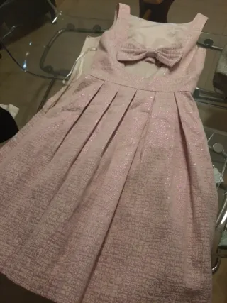Vestido rosa sin mangas para evento