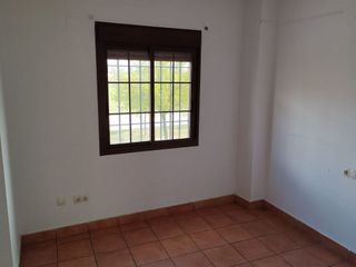Casa adosada en venta en Utrera