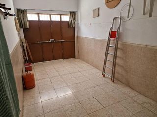 Casa adosada en venta en Baena