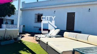 Chalet en venta en San Pedro de Alcántara pueblo en Marbella