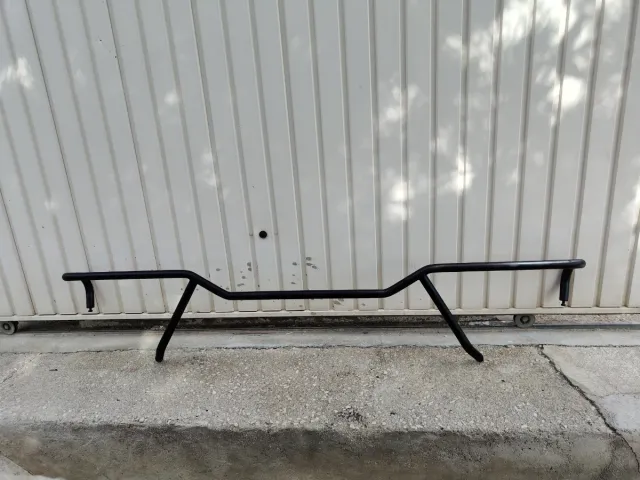 Barras de protección negras