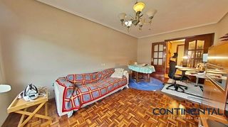 Piso en venta en Laviada en Gijón