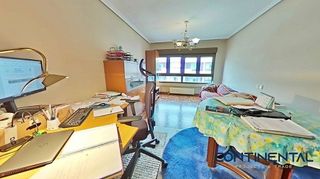 Piso en venta en Laviada en Gijón