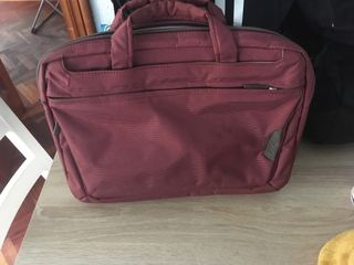 Maletín funda portátil marrón/rojo