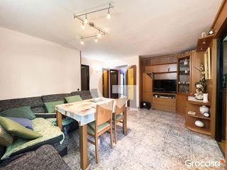 Piso en venta en Plaça Catalunya en Prat de Llobregat, El