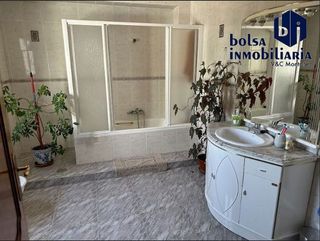 Casa adosada en venta en Alcalá la Real