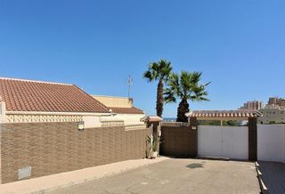 Casa adosada en venta en Nueva Torrevieja - Aguas Nuevas en Torrevieja