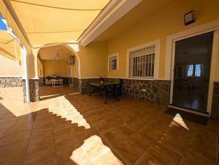 Casa adosada en venta en Nueva Torrevieja - Aguas Nuevas en Torrevieja
