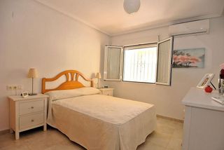 Casa adosada en venta en Nueva Torrevieja - Aguas Nuevas en Torrevieja