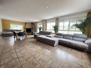 Chalet en venta en Zona Urbanizaciones en Alzira