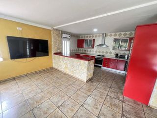 Chalet en venta en Zona Urbanizaciones en Alzira