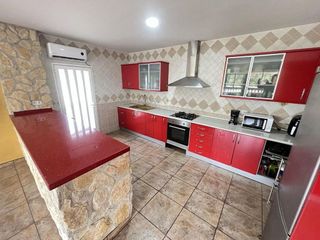 Chalet en venta en Zona Urbanizaciones en Alzira