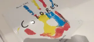 2 libros: Un llibre /  Colores