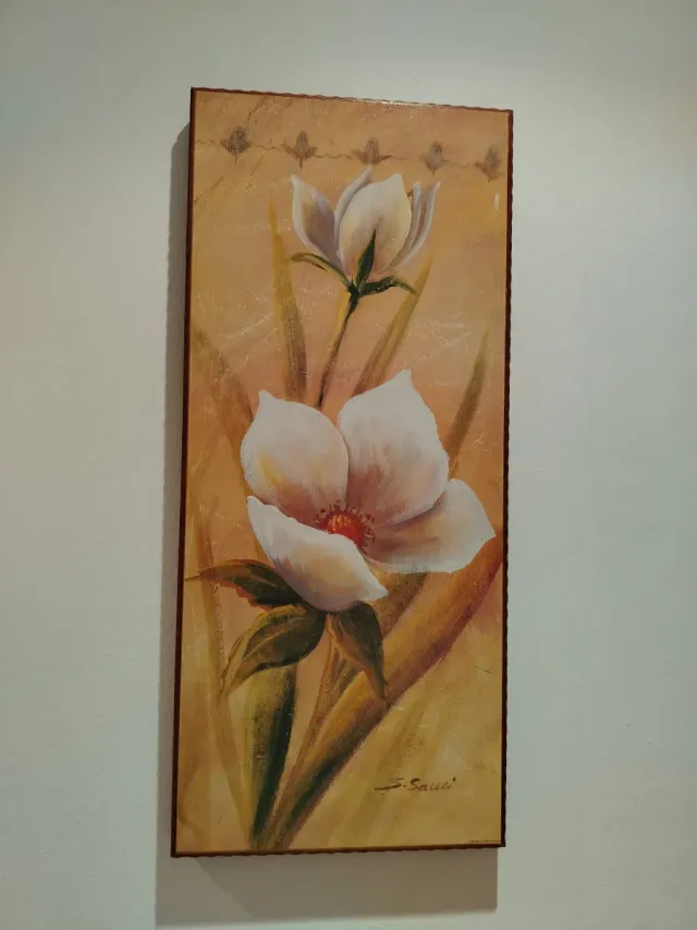 Conjunto de 3 Cuadros de  Flores Beige y Blanco