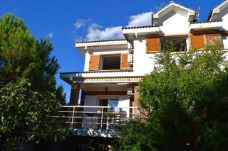 Casa pareada en venta en Zona Polideportivo Colonia en Moralzarzal