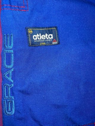 Kimono Gracie Barra Talla A0 
ATLETA 
AZUL 
