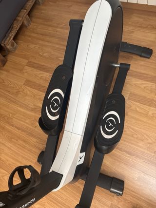 Bicicleta elíptica negra y blanca